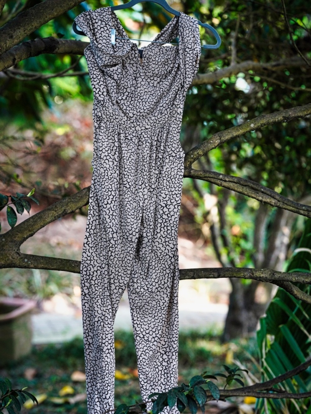 Rules of Etiquette Scallop Shell Print Jumpsuit - Size Small